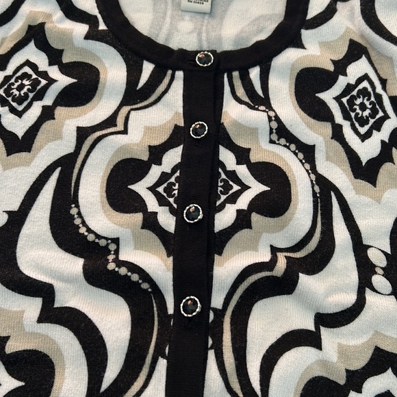 White House Black Market XS Cardigan - Picture 3 of 8